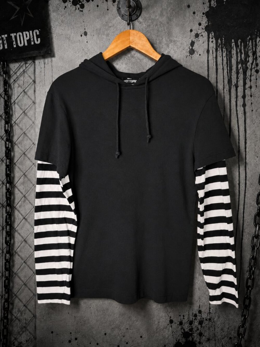 Hot Topic Twofer Black White Striped Pullover Hoodie Medium Men's Top